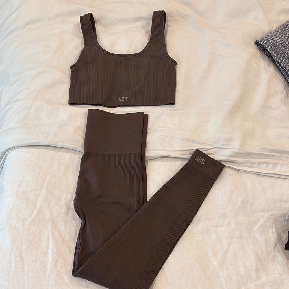 Set active Sports Bra and Leggings Set
